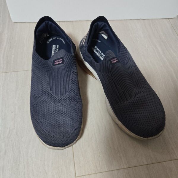 スケッチャーズ GO WALK スニーカー 紺色 24センチ