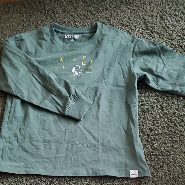 UNIQLO 長袖Tシャツ 130