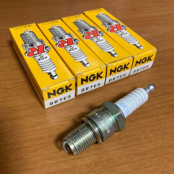 未使用 NGK BR7ES スパークプラグ 4本セット