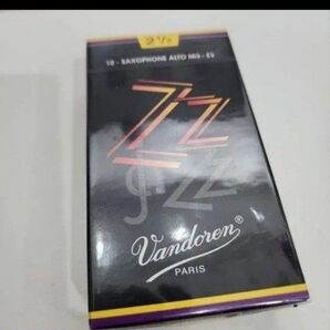 新品未開封!アルトサックス リード ZZ 2半 2 1/2 バンドレン Vandoren