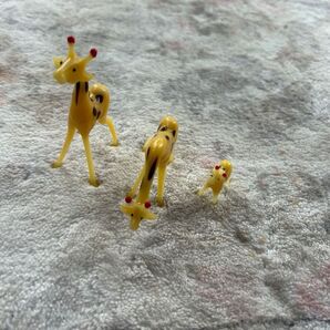 ガラス細工 キリン キリンの親子 ピカチュウ フィギュア