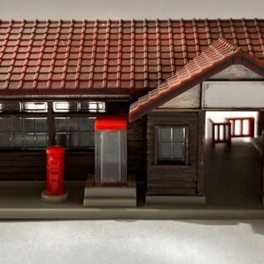 トミックス木造駅舎 再塗装レトロ風