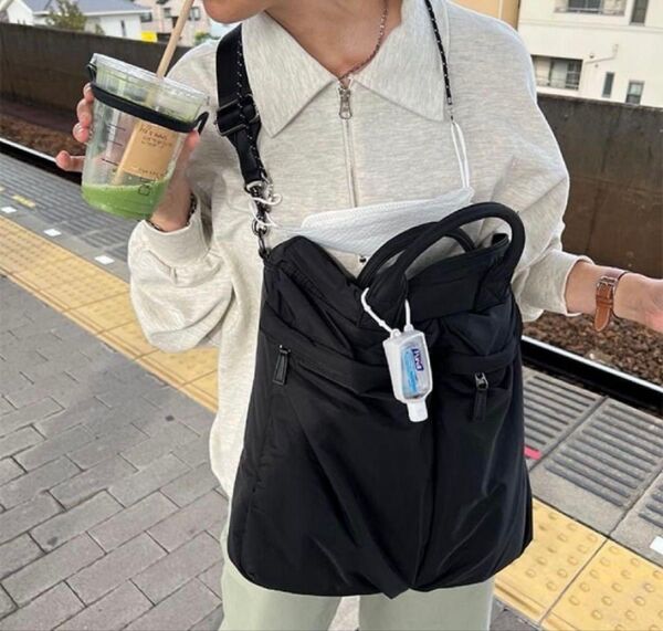 NUGU POIK マルチポケットクロスバッグ ヘルメットバッグ 黒