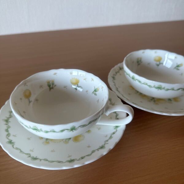 HOYA bone china 小花の詩集 ティーカップ&ソーサーす たんぽぽ