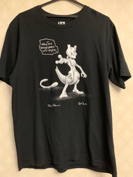 完売品ユニクロ Tシャツ 黒 半袖Tシャツ ポケモン ミューツー