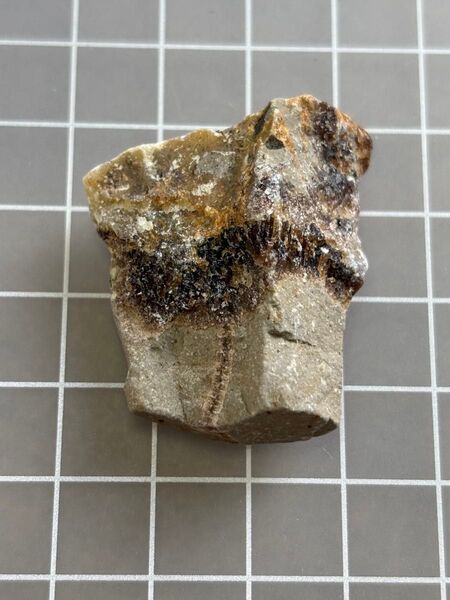 セプタリアン 原石 蛍光 16.5グラム 天然石