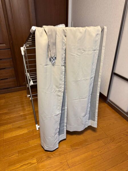 ドレープカーテン 無地