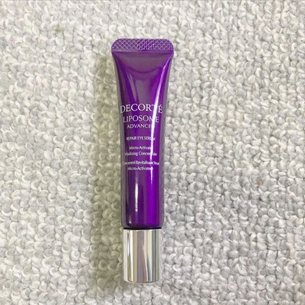 新品未使用コスメデコルテ リポソーム アドバンストリペアアイセラム(目もと用美容液)8mL x1本