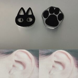 黒猫+肉球 ピアス・イヤリング