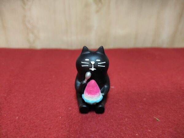 デコレ コンコンブル 黒猫かき氷