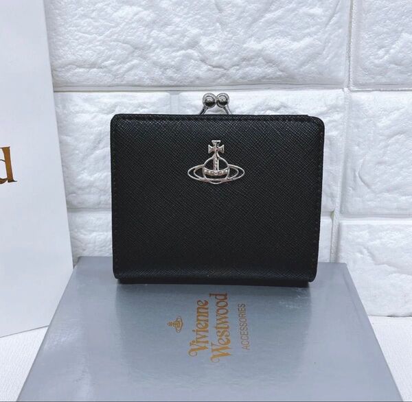 【新品】高級感 オーブ ヴィヴィアン・ウエストウッド 折財布 ブラック