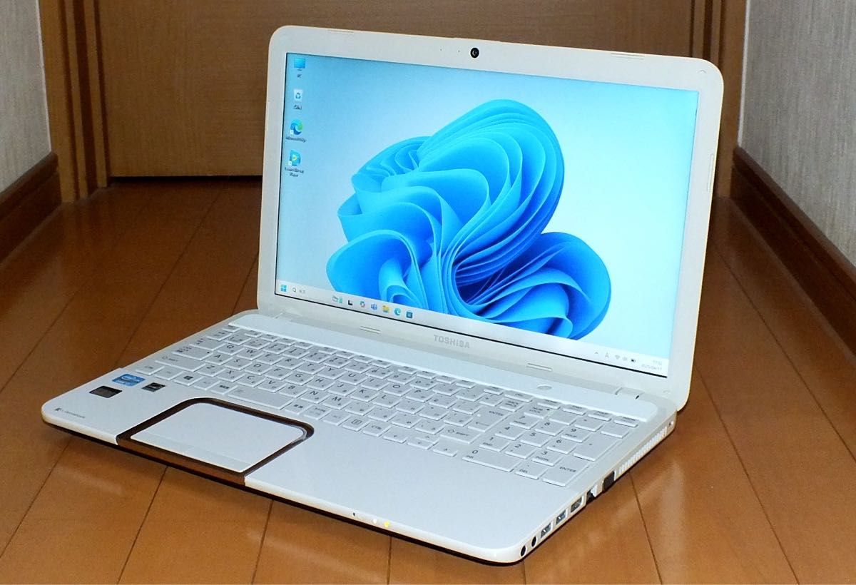 NEC LaVie G(PC-GN255RTD1)Core i5メモリ8G SSD128G カメラ NEC LaVie G(PC-GN255RTD1)Core i5メモリ8G SSD128G カメラ