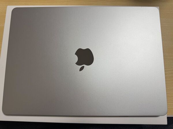 MacBook Air M2 シルバー 2023