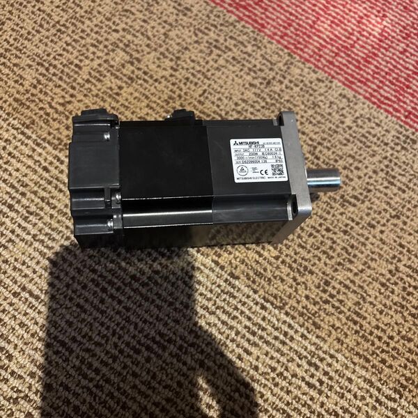 三菱電機 サーボモーター HF-KP23B