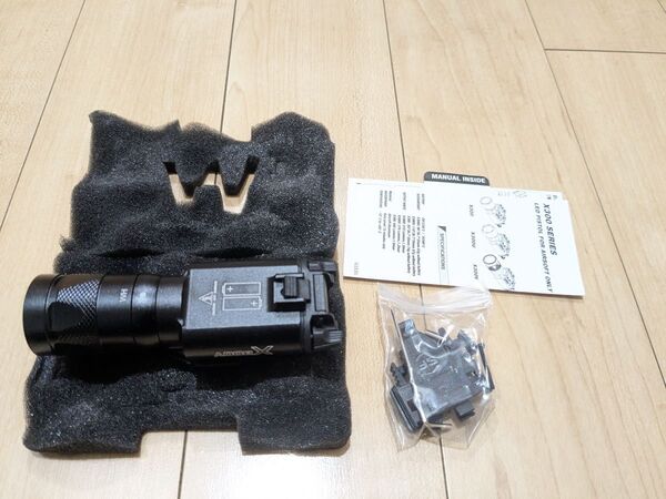 新品 フル刻印 X300V タイプ フラッシュ ライト / X300 ウェポン シュアファイア X300UH B SUREFIRE