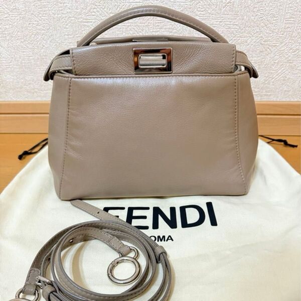 FENDI Peekaboo フェンディピーカブー ハンドバッグ