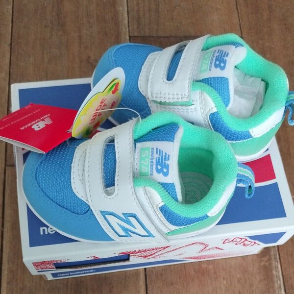new balance スニーカー11.5cm