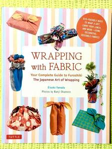 洋書 英語版ソフトカバー風呂敷包み本！WRAPPING with FABRIC♪