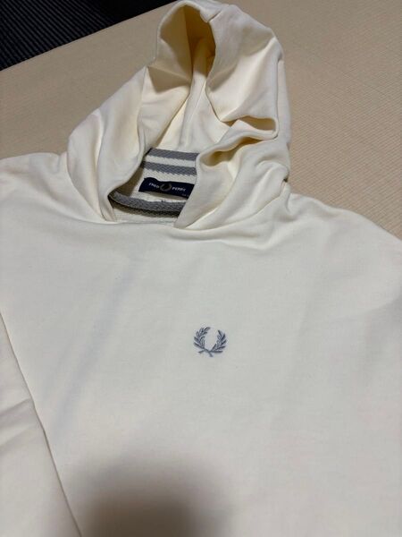 FRED PERRY ロンT ジップ パーカー 長袖 フレッド ペリー トレーナー 薄手 ノース