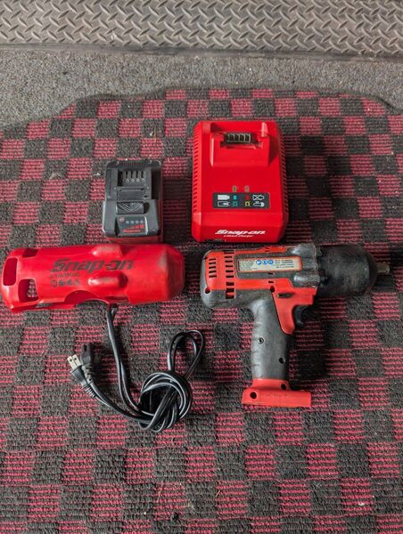 Snap-on 1/2コードレスインパクトレンチ CTJ88500 (バッテリ、充電器、カバー付)