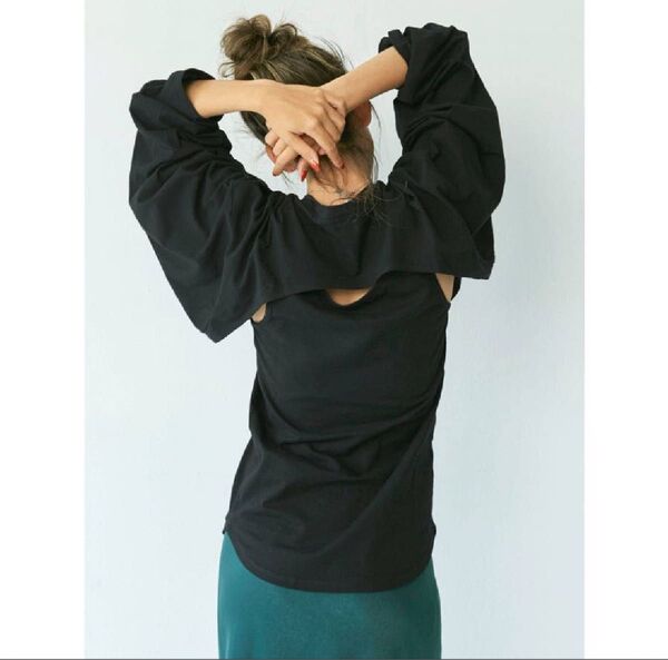 レイヤードバックオープンTee タンクトップ カーディガン ショート 背中見せ アングリッド Tシャツ ロンT