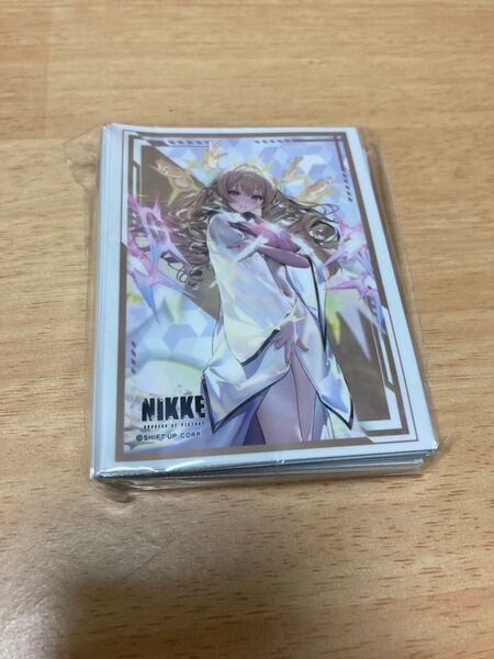 nikke ブシロード スリーブコレクション クラウン 限定