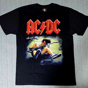 AC/DC Tシャツ