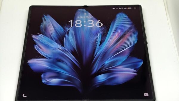 vivo X Fold 3 12GB/256GB ホワイト (中国版) +ケース4種