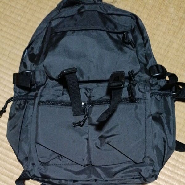 中古 リュック デイパック 黒 ナイロン バックパック