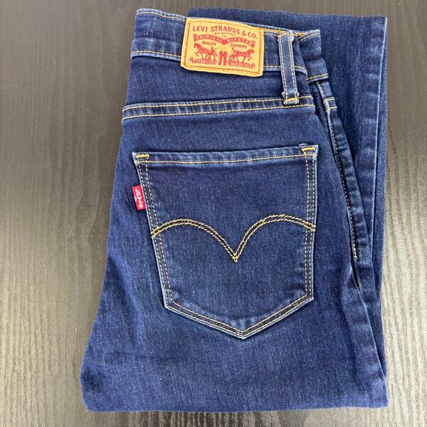 Levi's 724HIGH RISE STRAIGHT W24 J⑦5