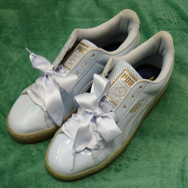 PUMA バスケットシューズ ライトブルー 24