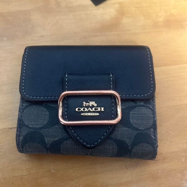 COACH 二つ折り財布