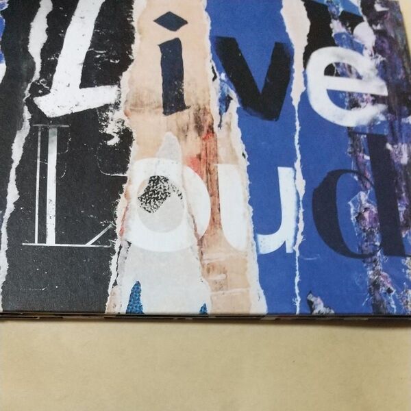Live Loud THE YELLOW MOMKEY