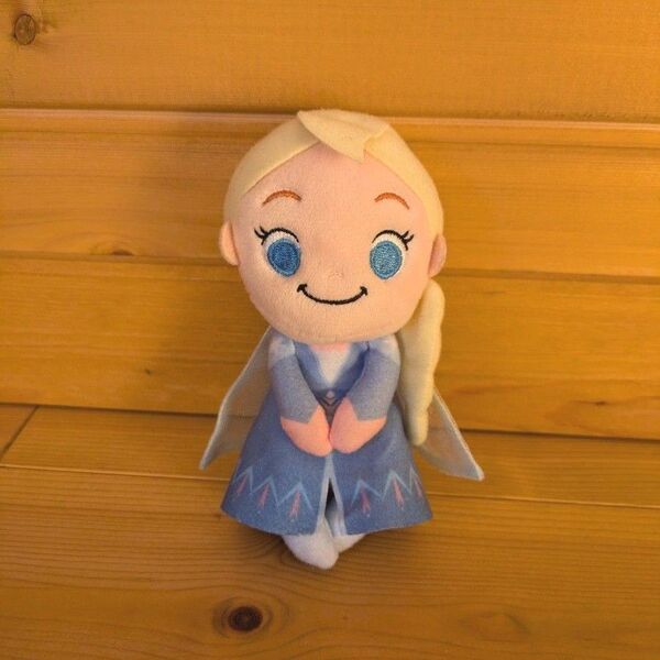 アナと雪の女王 エルサ ちょっこりさん ぬいぐるみ