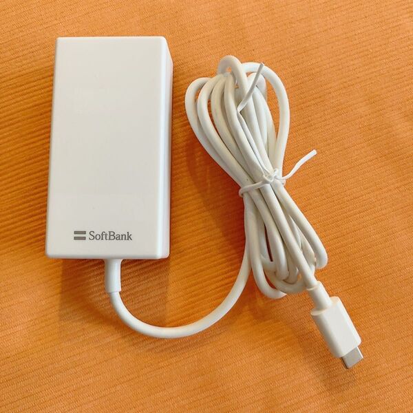 美品 ☆ USB Type-C 急速充電 ソフトバンク SB-AC22-TCPD MCA