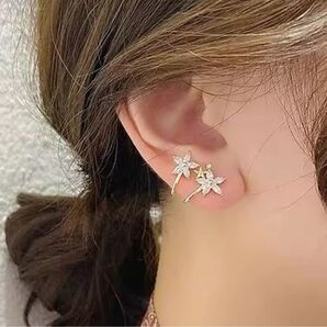 レディース☆ストーン イヤーカフ シンプル オフィス 入園式 卒園式 ゴールド