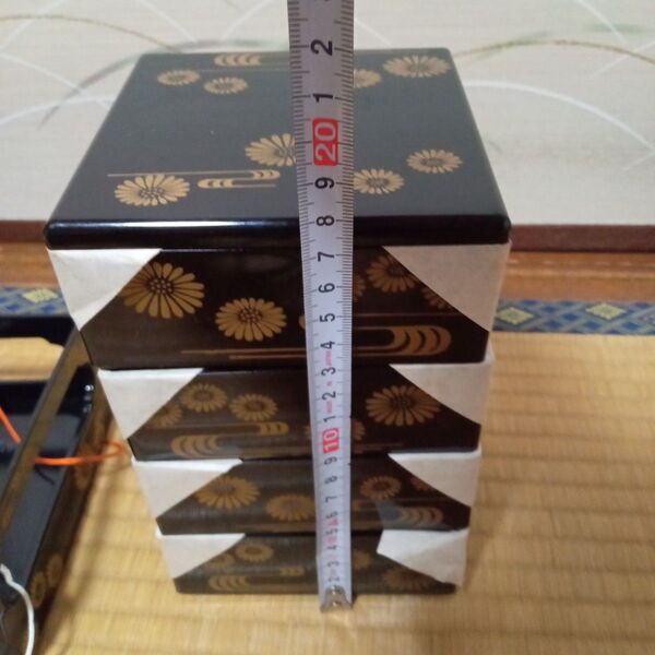 ★最終価格 値下げ 雛人形小物 重箱 雛飾り小物 雛飾り 小物 置き物 飾り物 ハンドメイド材料 重箱 ミニチュア 玩具 収納