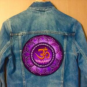 Art hand Auction Last! Extra large size! [Free shipping with conditions] ☆New☆Colorful Psychedelic Fully Embroidered Patch *011*Interior Pot Stand Asian Hinduism, sewing, embroidery, patch, decoration material, patch