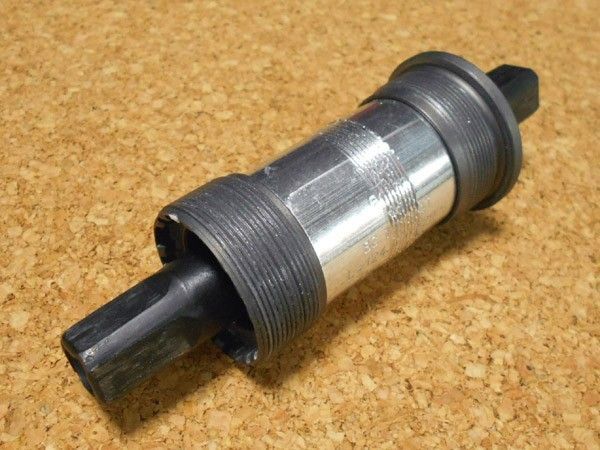 【完成車外し】 VP BC-73 カートリッジ ボトムブラケット BB 軸長124.5mm 四角 スクエア