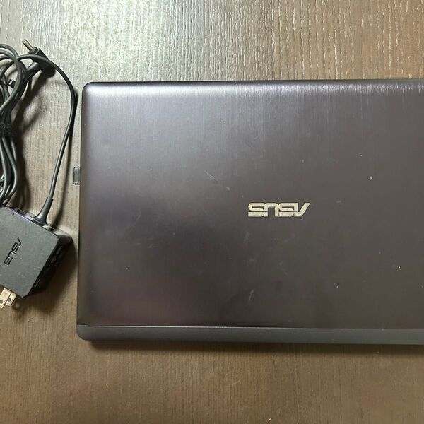 ASUS VivoBook X202E Core i3 メモリ4GB HDD500GB タッチパネル搭載 ノートPC ジャンク品