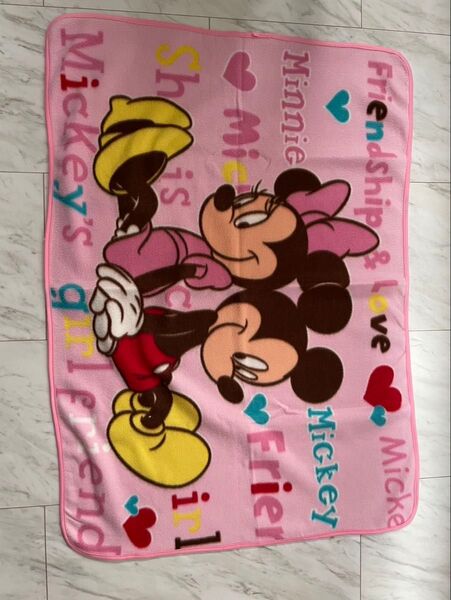 【早い者勝ち】Disney ミッキーミニー ブランケット ひざ掛け