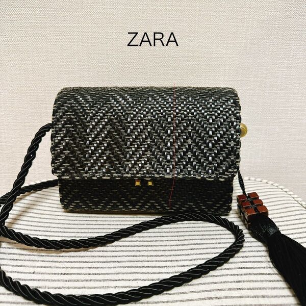 ZARA ショルダーバッグ