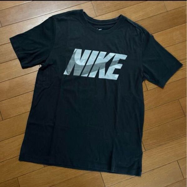 Tシャツ ナイキ