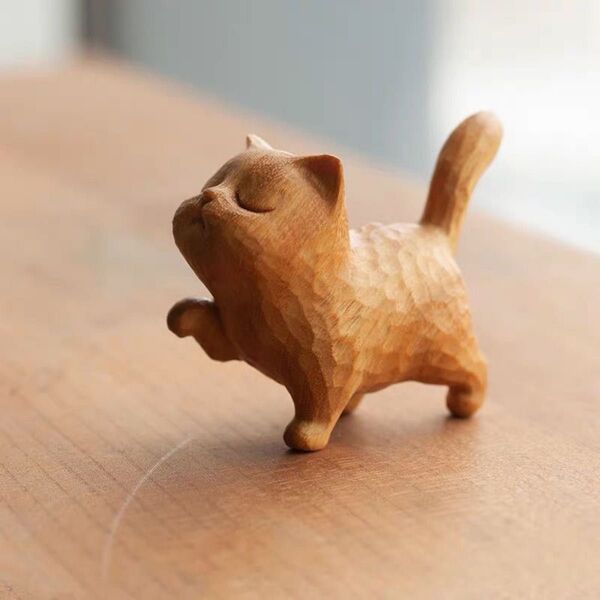 可愛い猫木彫 一刀彫 リアル繊細彫飾り インテリア風水 古美術サイズ約5.5cm