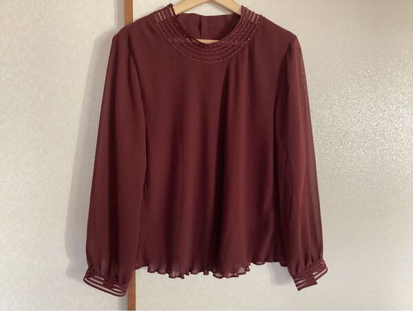 DELICESPORTS TOKYO STYLEプリーツブラウス レッド レディース