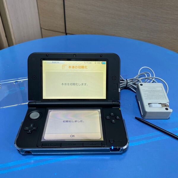 ニンテンドー3DS LL ブルー本体 美品ACアダプター付き