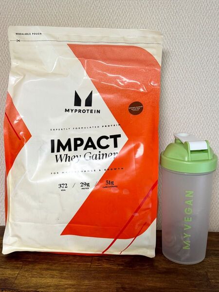 シェイカー & ホエイゲイナー 2.5kg 黒糖ミルクティー マイプロテイン