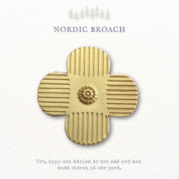 Nordic broach 北欧風 ブローチ 4枚の花びら マットゴールド ミナペルホネンお好きな方に