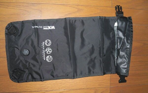 【中古】Pacific Outdoor パシフィックアウトドア ドライサック 5L ブラック系 圧縮袋 登山等に