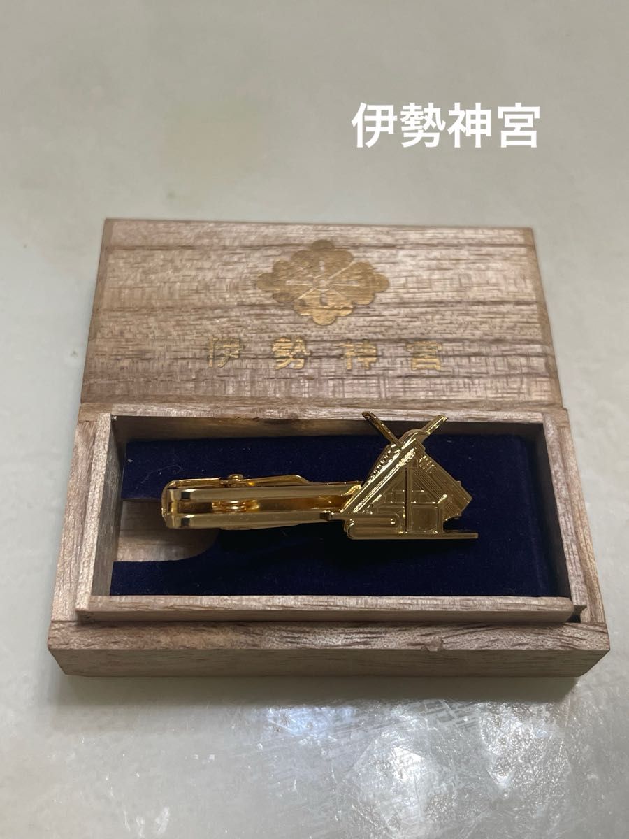 市議会議員章 タイタック 徽章 襟章 記章 希少品 菊紋 菊花紋 市議会議員章 タイタック 徽章 襟章 記章 希少品 菊紋 菊花紋